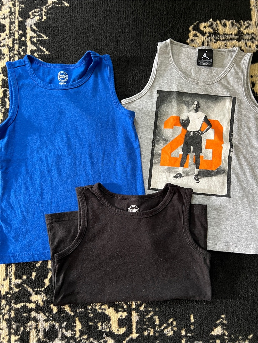 Boys 3 pc bundle with Jordan tank size 4/5
